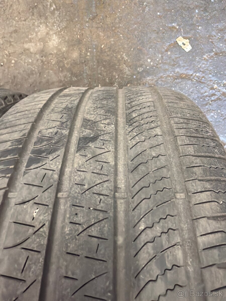 285/40R22 Pirelli Scorpion Zero all season - 2