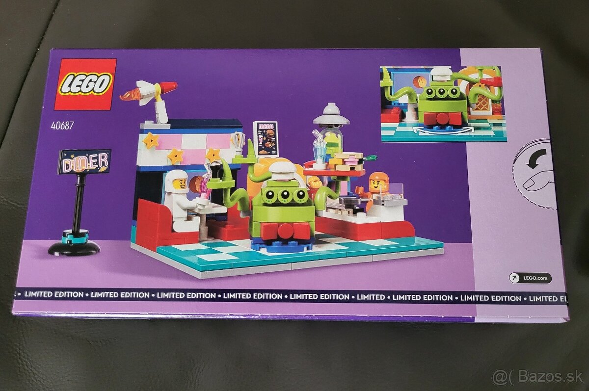 GWP 40687 Alien Space Diner - 2