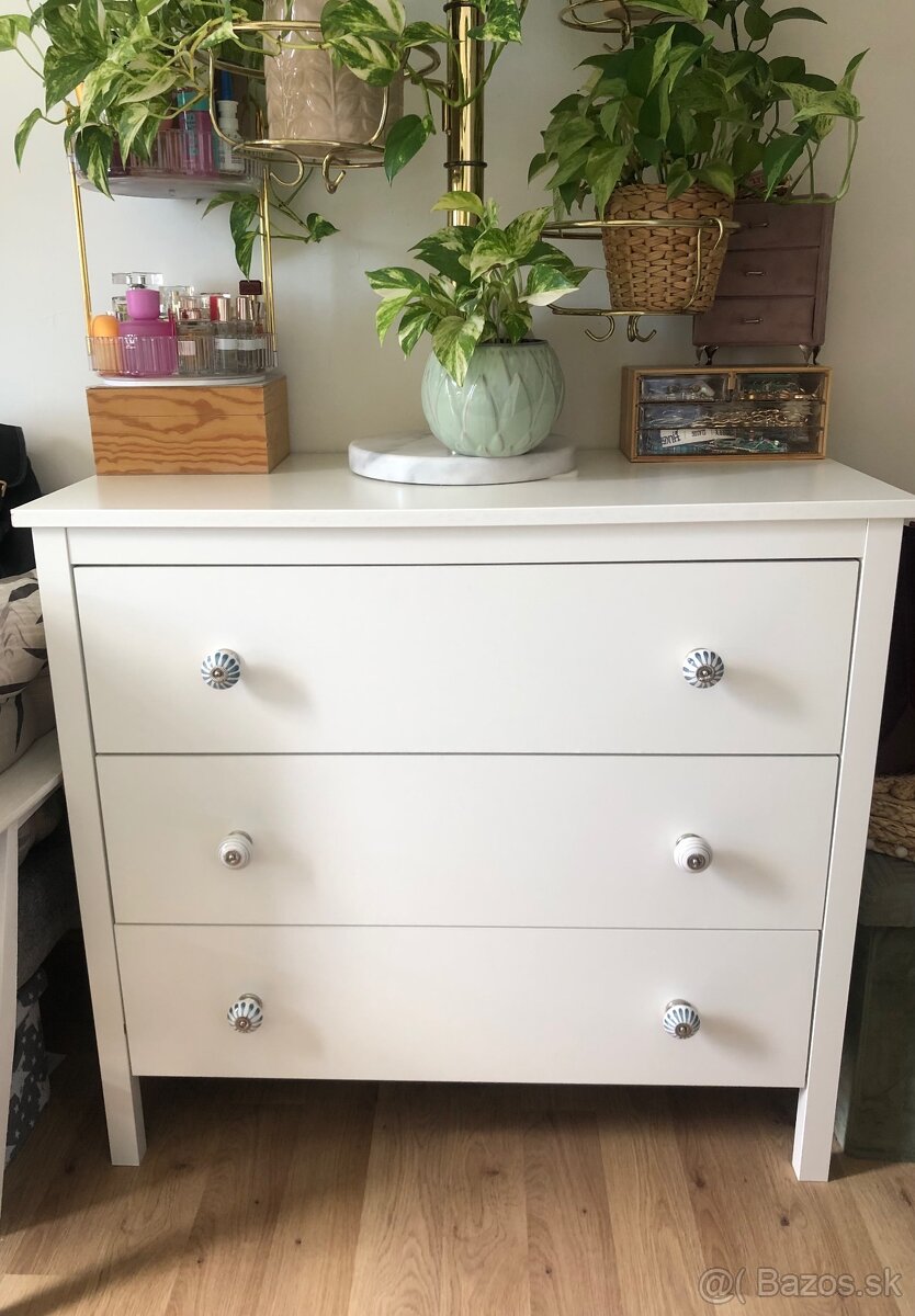 Hemnes komoda IKEA - 2