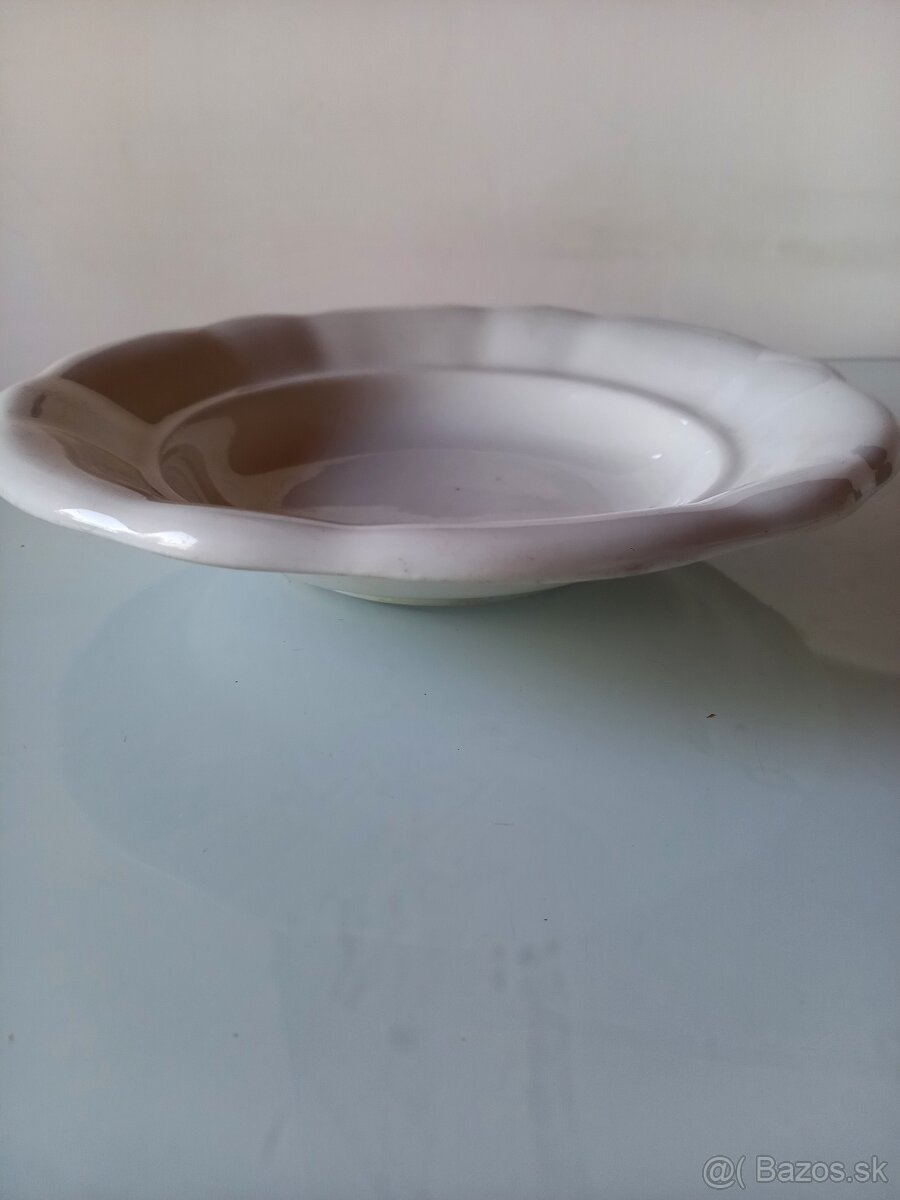 Starý tanier - 2