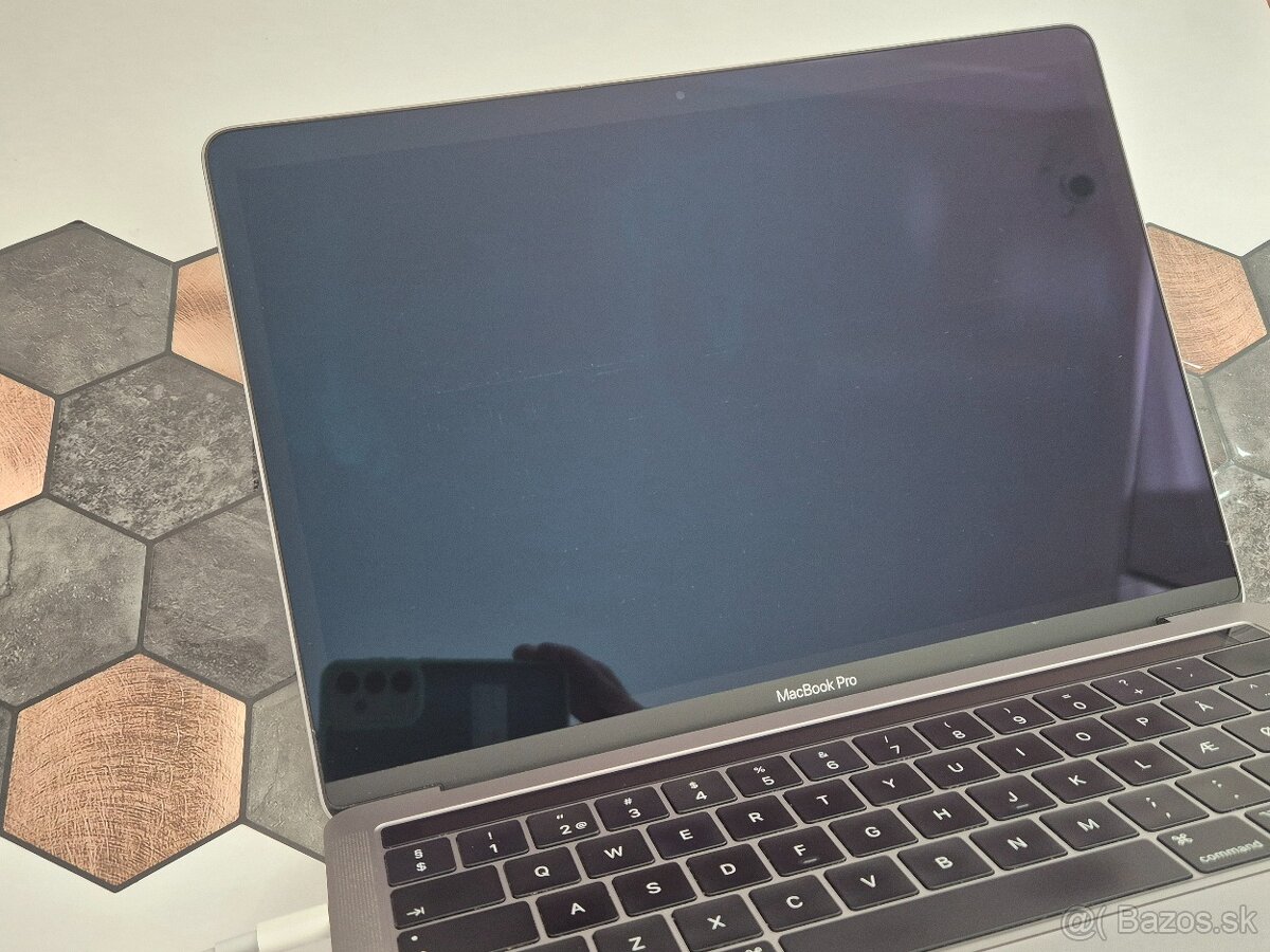 MacBook Pro 15" 2016 16+512GB SSD - 2