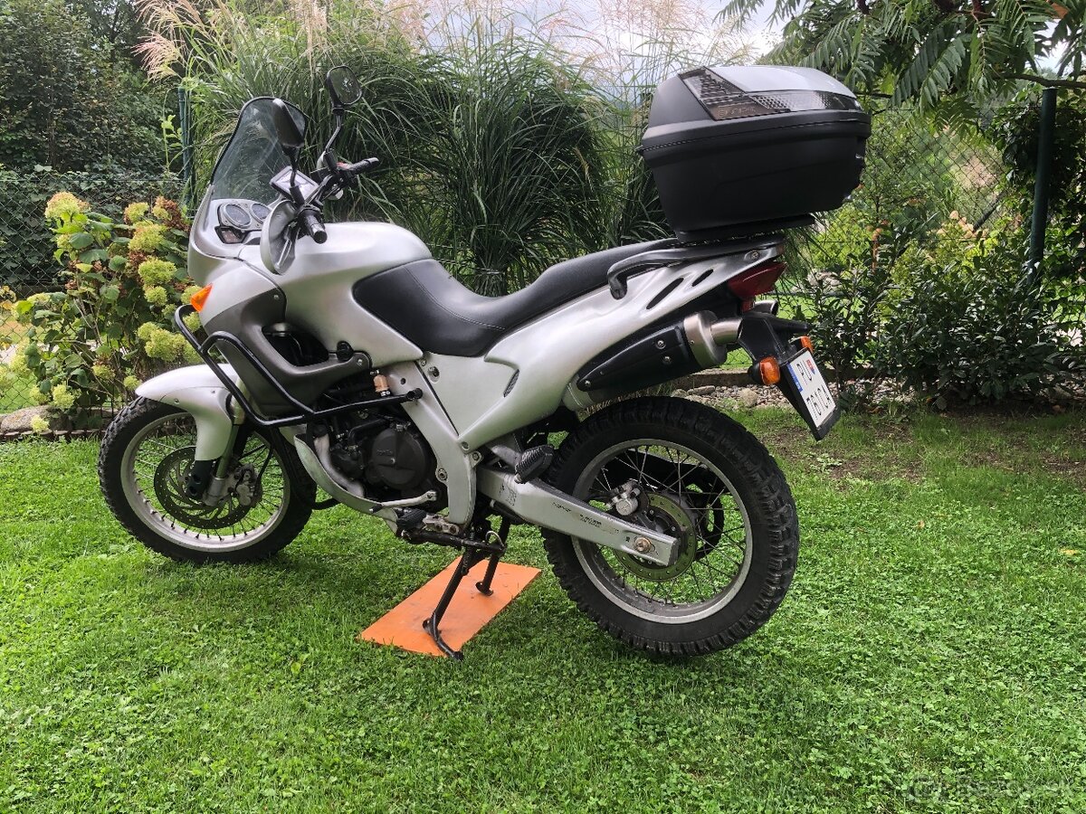 Aprilia Pegso 650 r. v. 2000 - 2