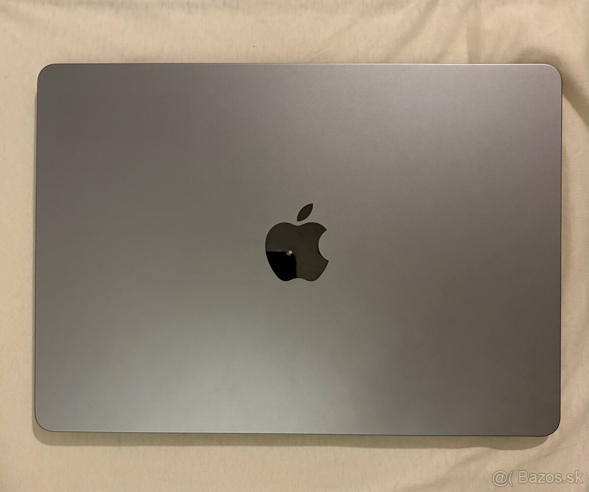 MacBook Air 13 M2 Space grey - 2