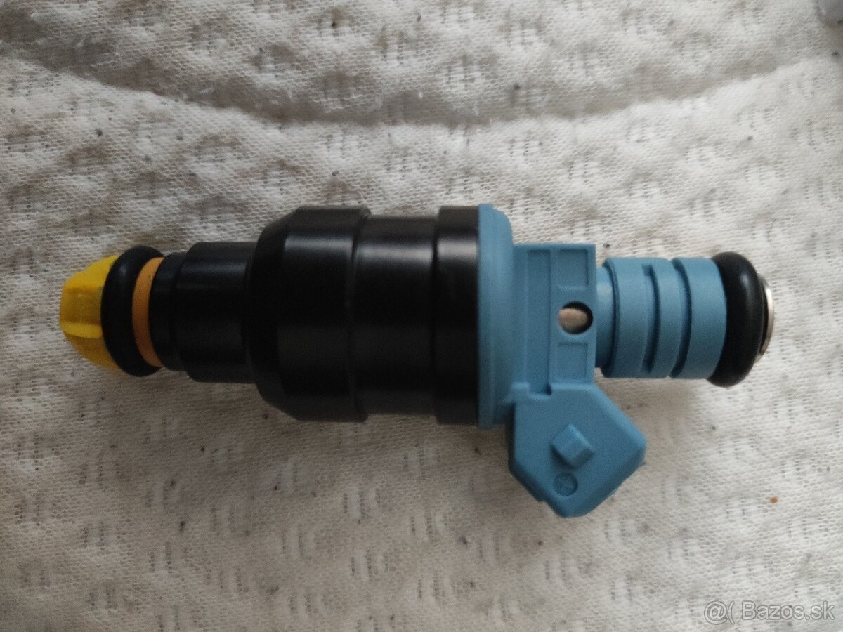 Predám vstrekovač paliva 0280150715 - 2