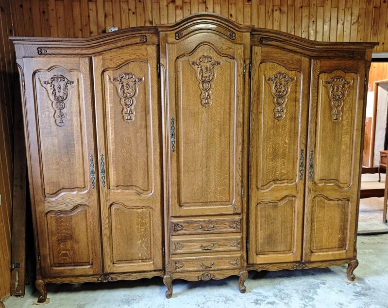 Starožitná skriňa - 2