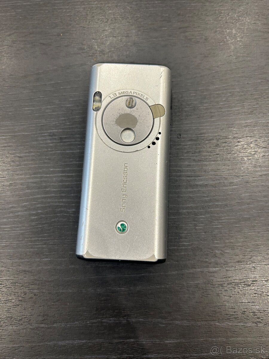 Predám Sony Ericsson K600i - 2