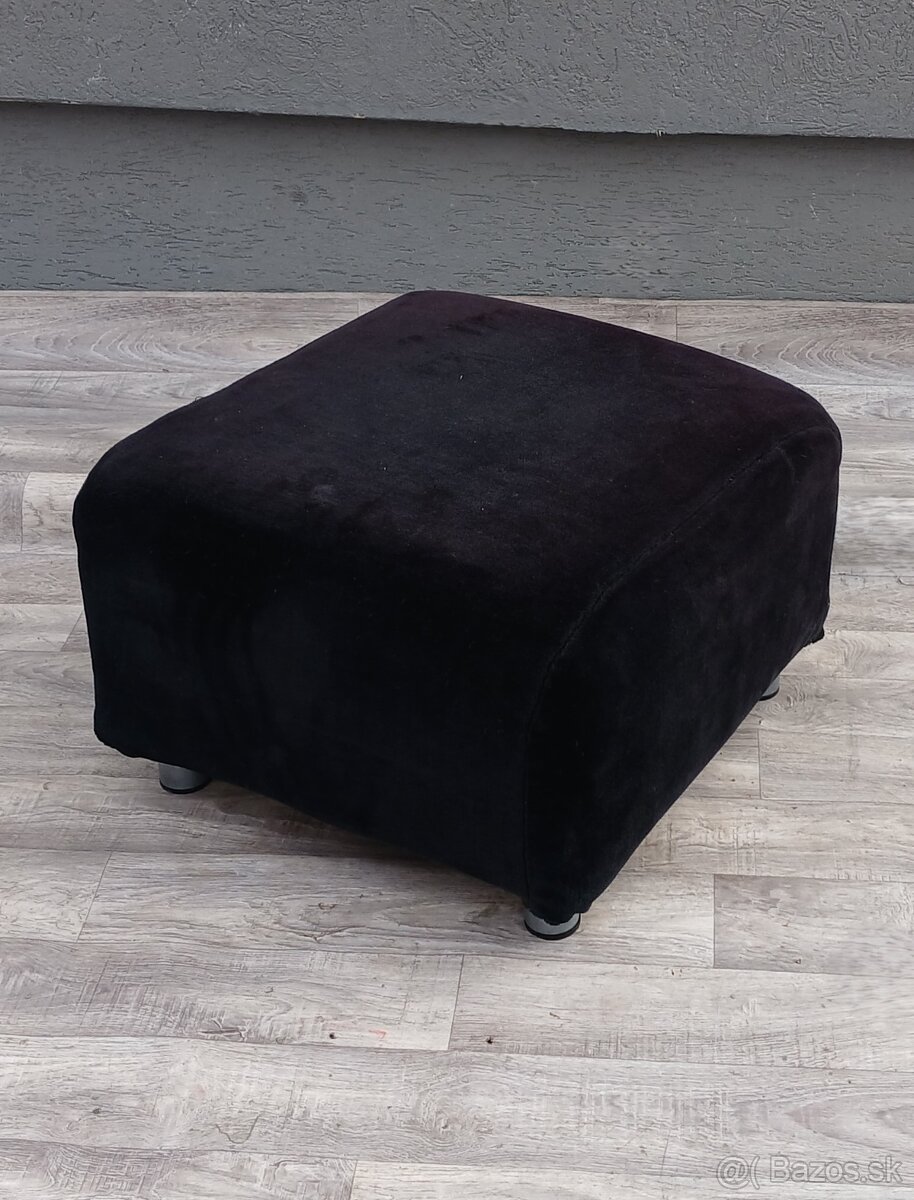 Taburetka čierna. - 2
