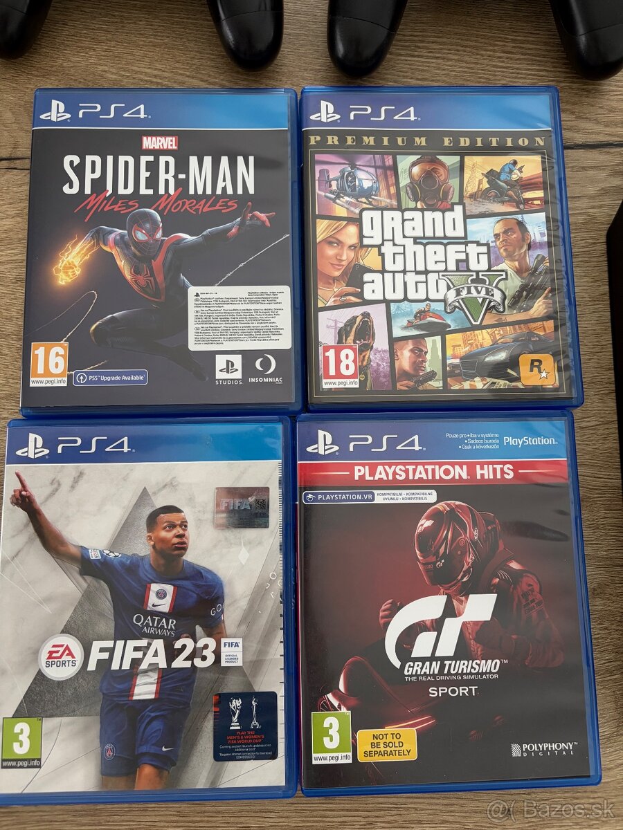 Playstation 4 slim +2 ovladace+4hry - 2