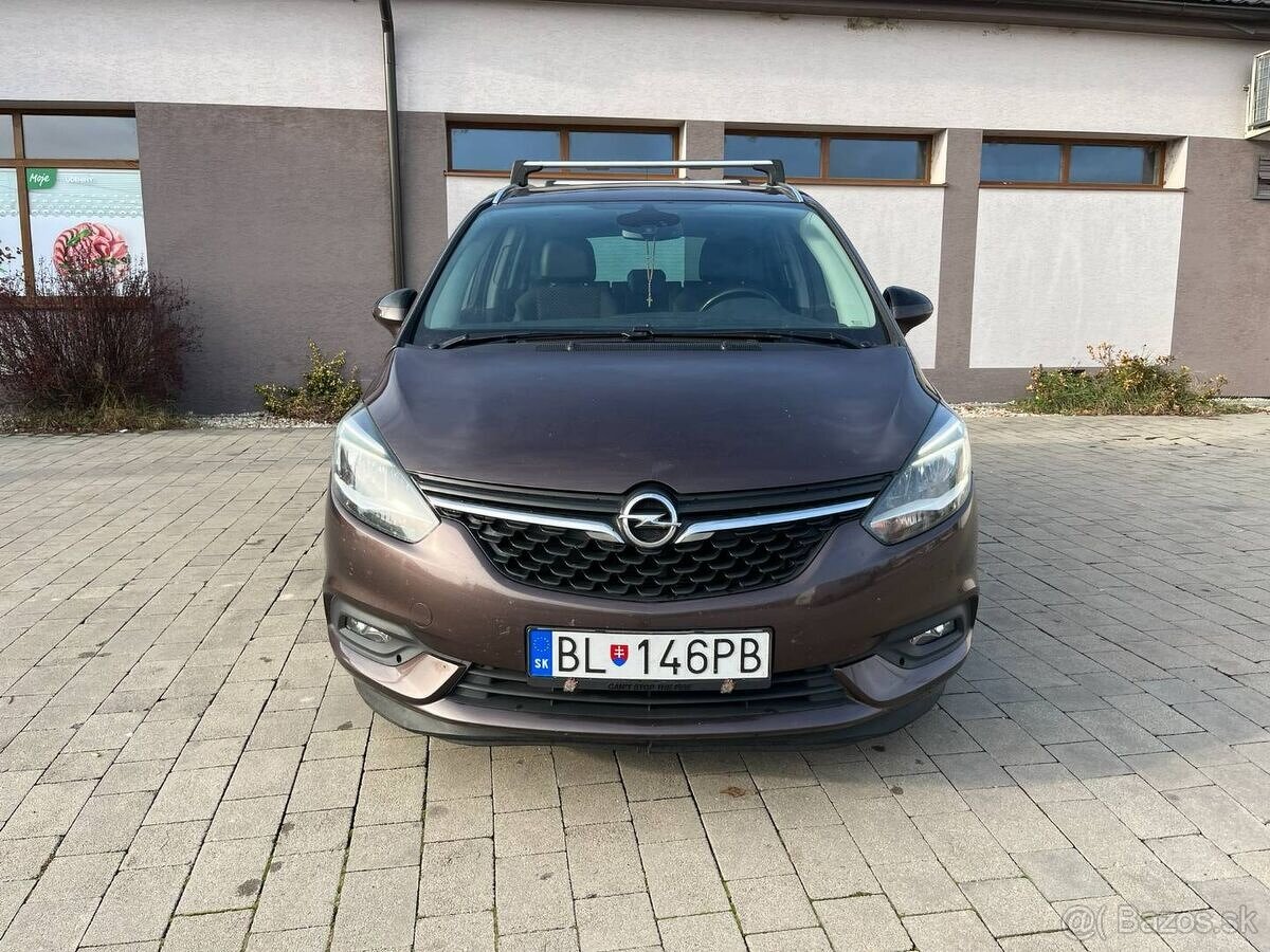 Opel Zafira Tourer 1.4 benzín + LPG - 2