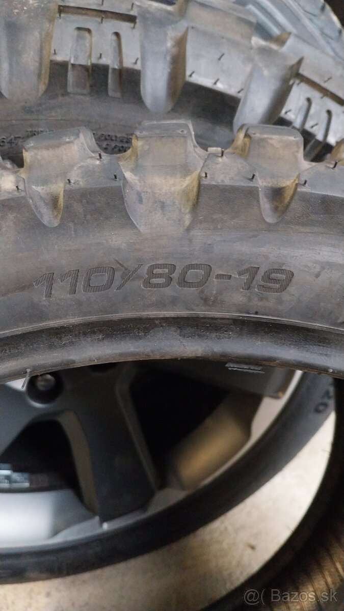 GS 1200R