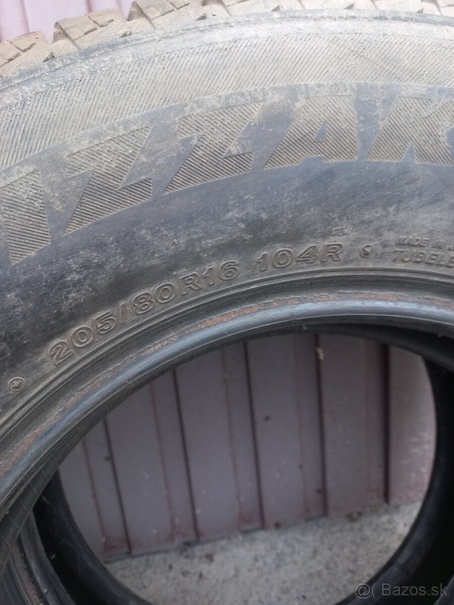 Zimne pneu 205/80 r16 - 2