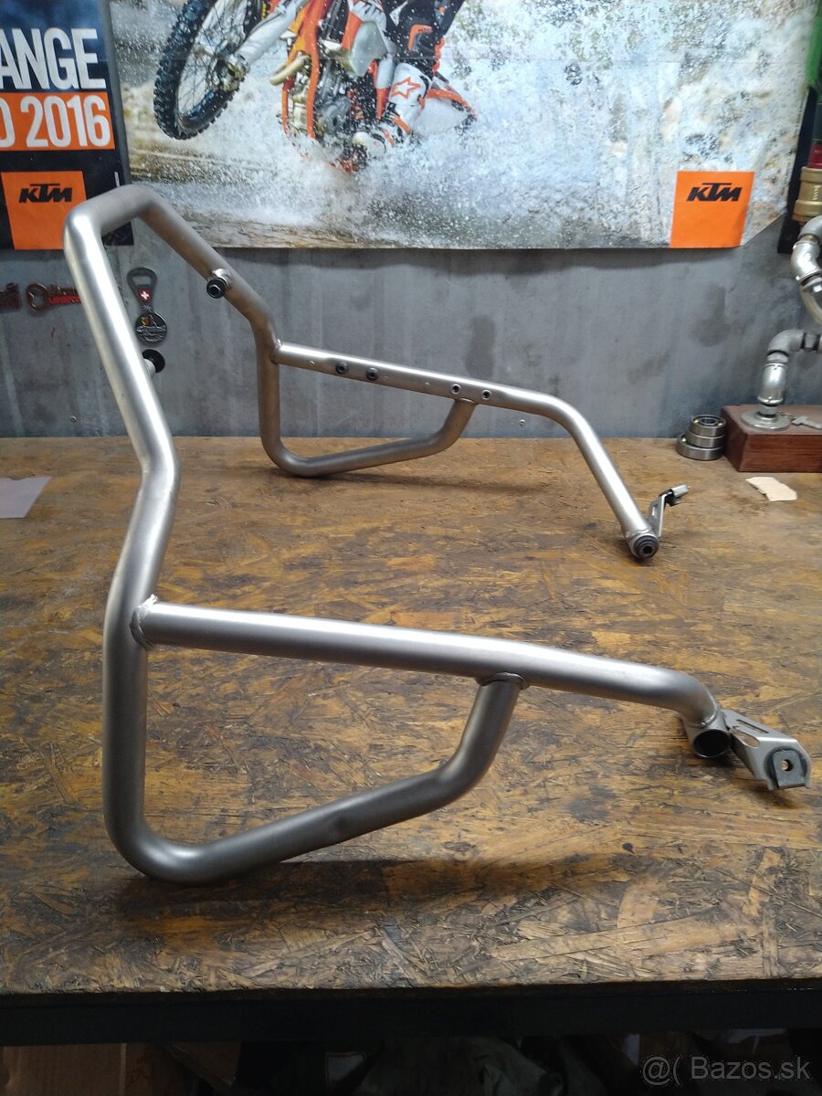 Padaci rám Honda Africa - 2