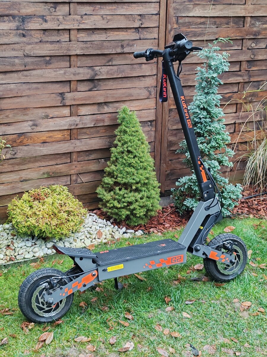 Elektrická kolobežka Kukirin G2 2025 800W - 2