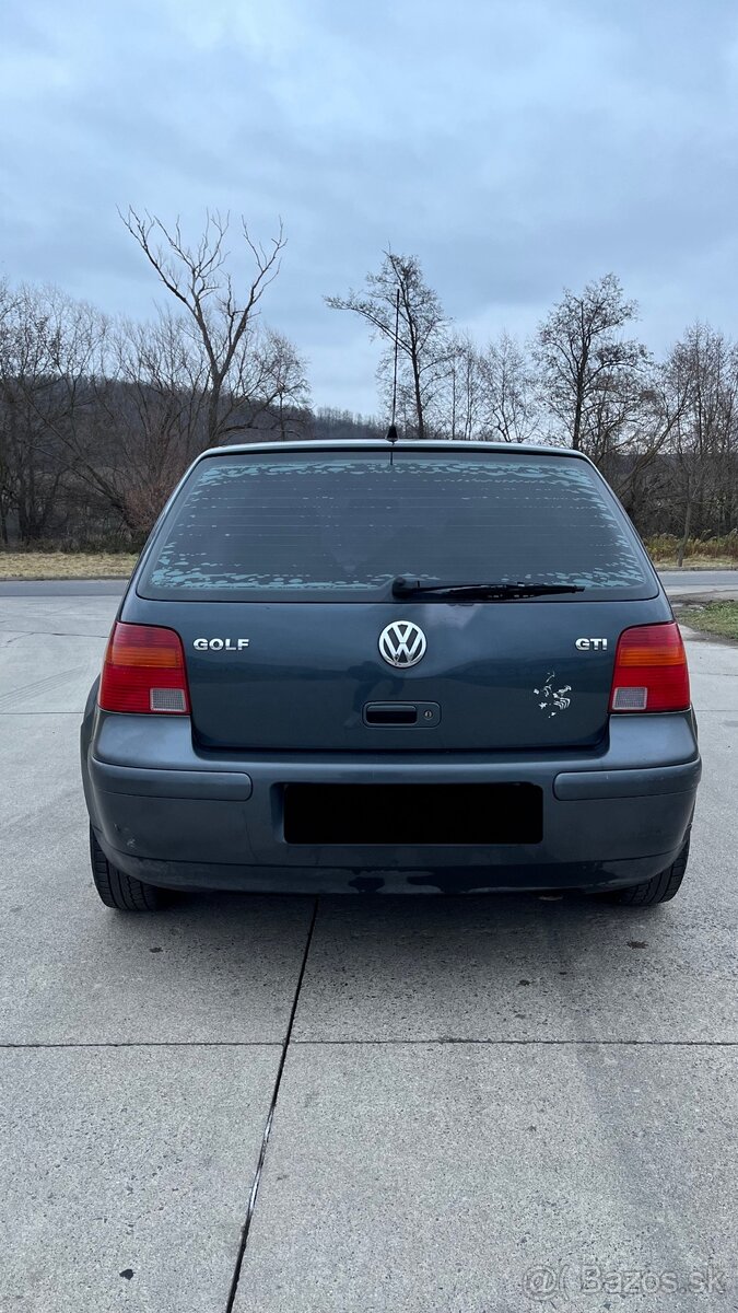 Volkswagen Golf IV - 2