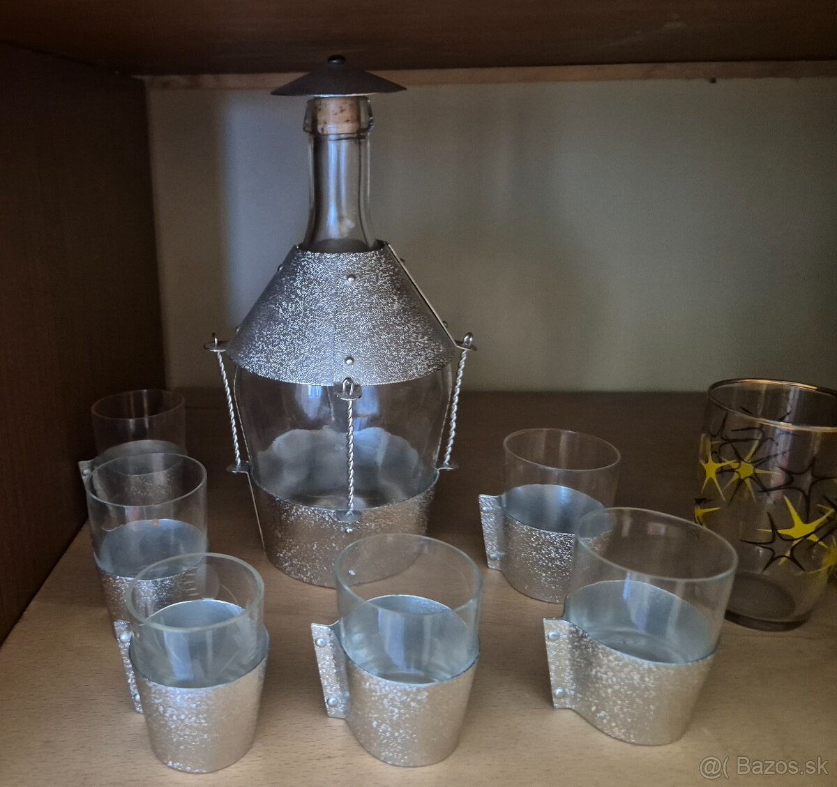 Poháriky, ozdobná fľaša... - 2
