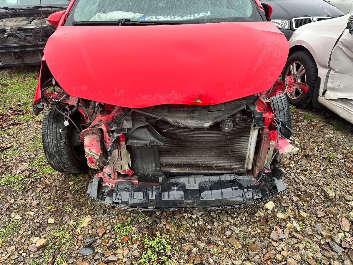 Toyota Yaris 1.3 automat - 2