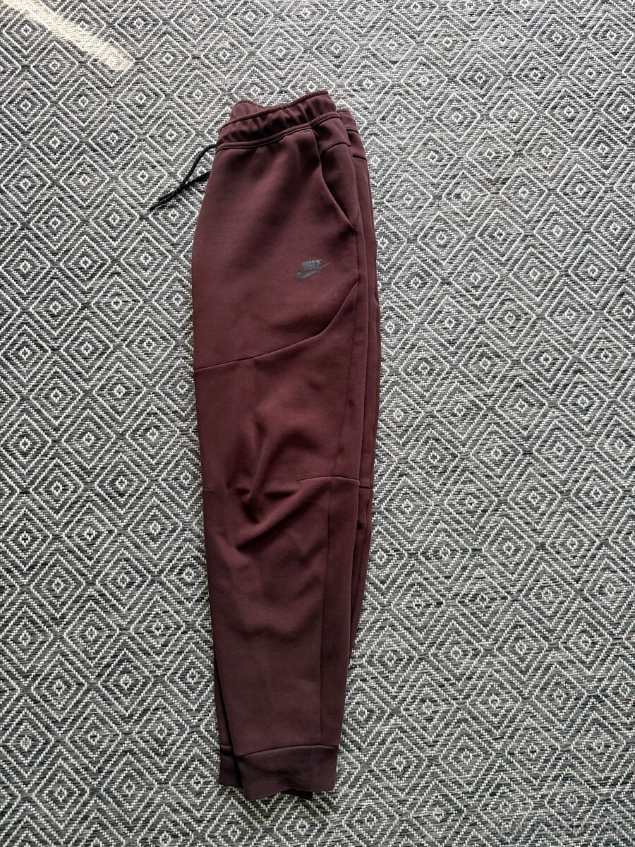 NIKE Tech Fleece Teplaky M - 2