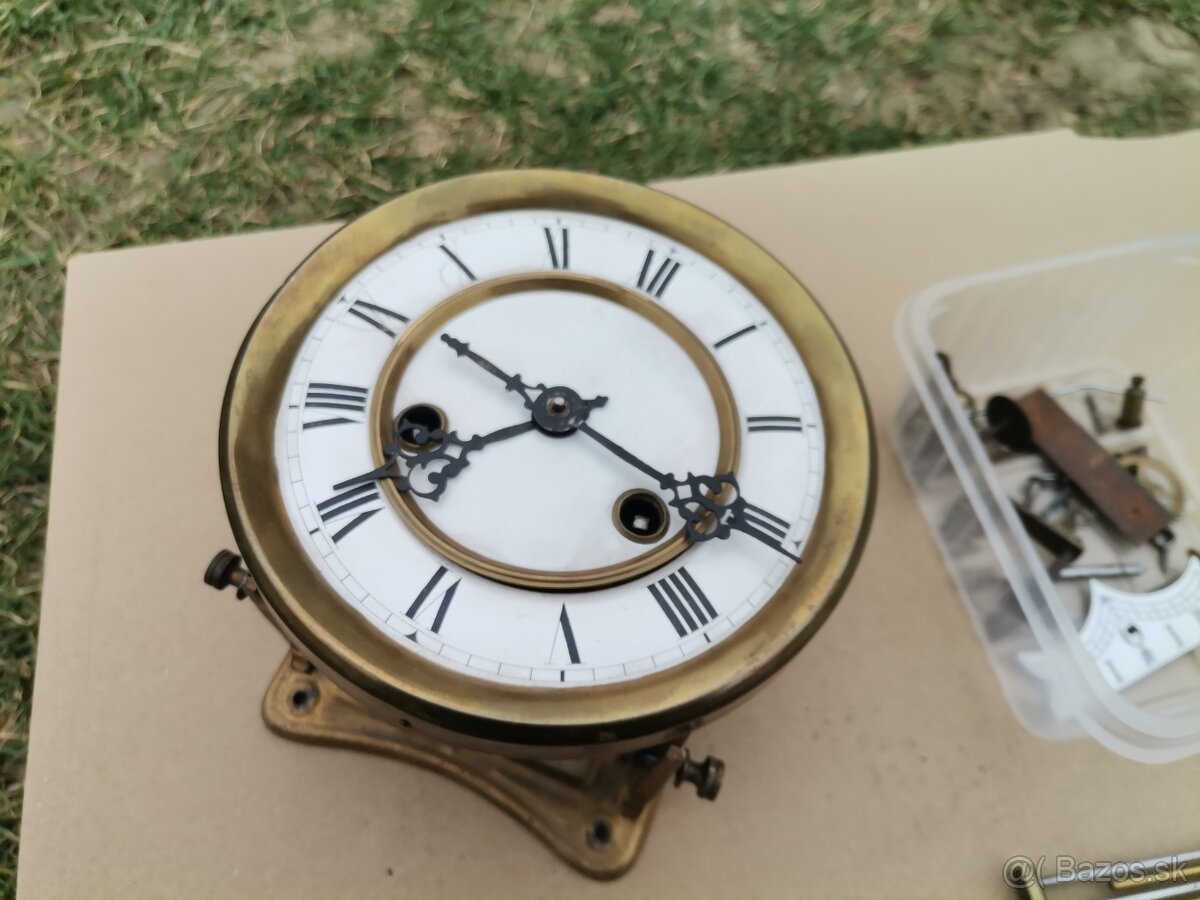 Stroj s kyvadlom na starožitné hodiny - 2