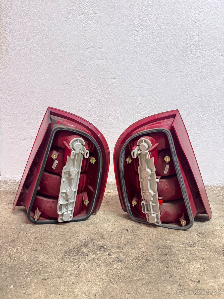 Zadné svetlá Škoda Fabia 1 - 2