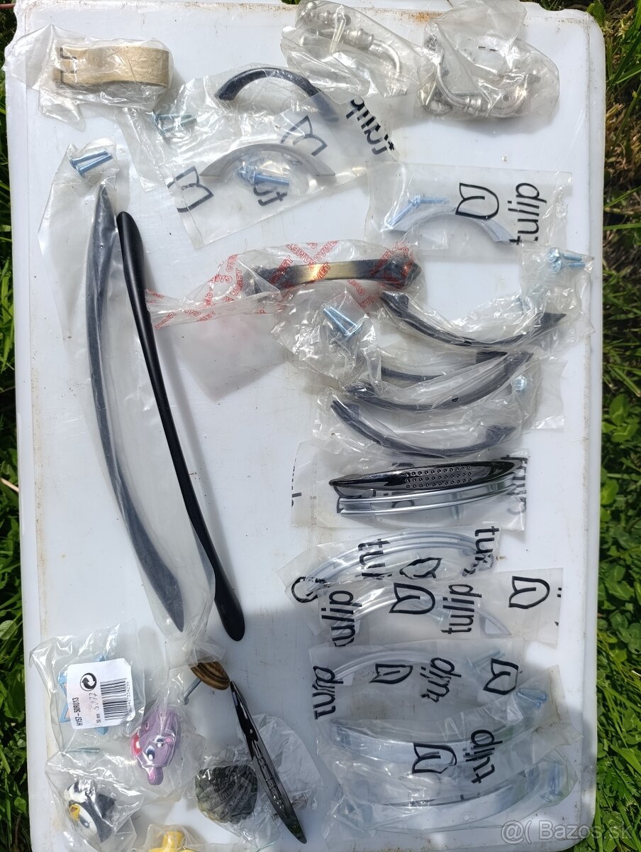 Úchyty na nábytok - 2