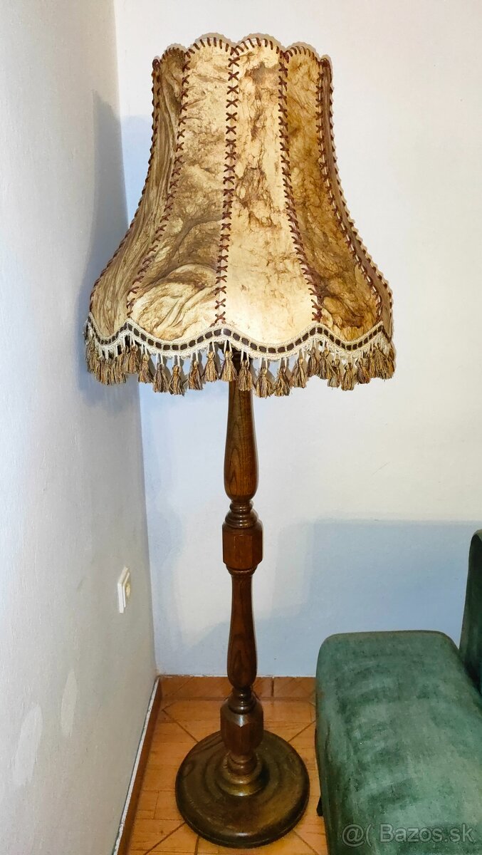 Predám starožitnú stojacu lampu - 2