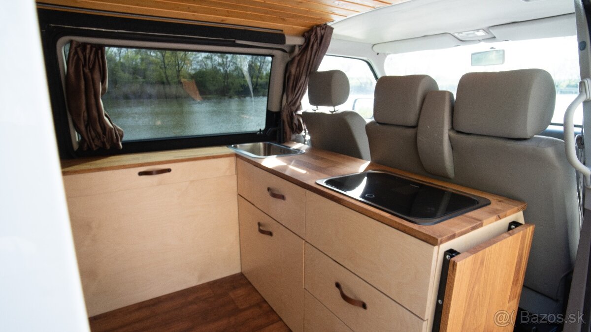 Obytná dodávka Volkswagen T4 Caravelle Long - 2