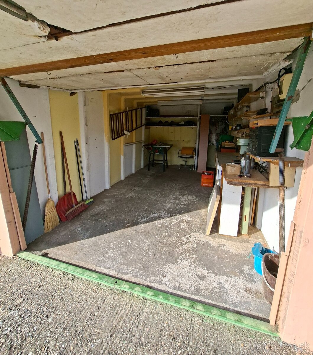 Garáž Levice - 2