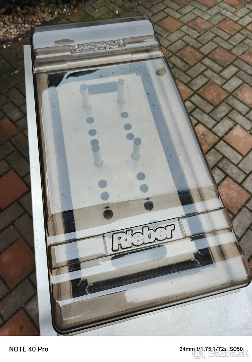 Nerezový vozík na taniere - 2