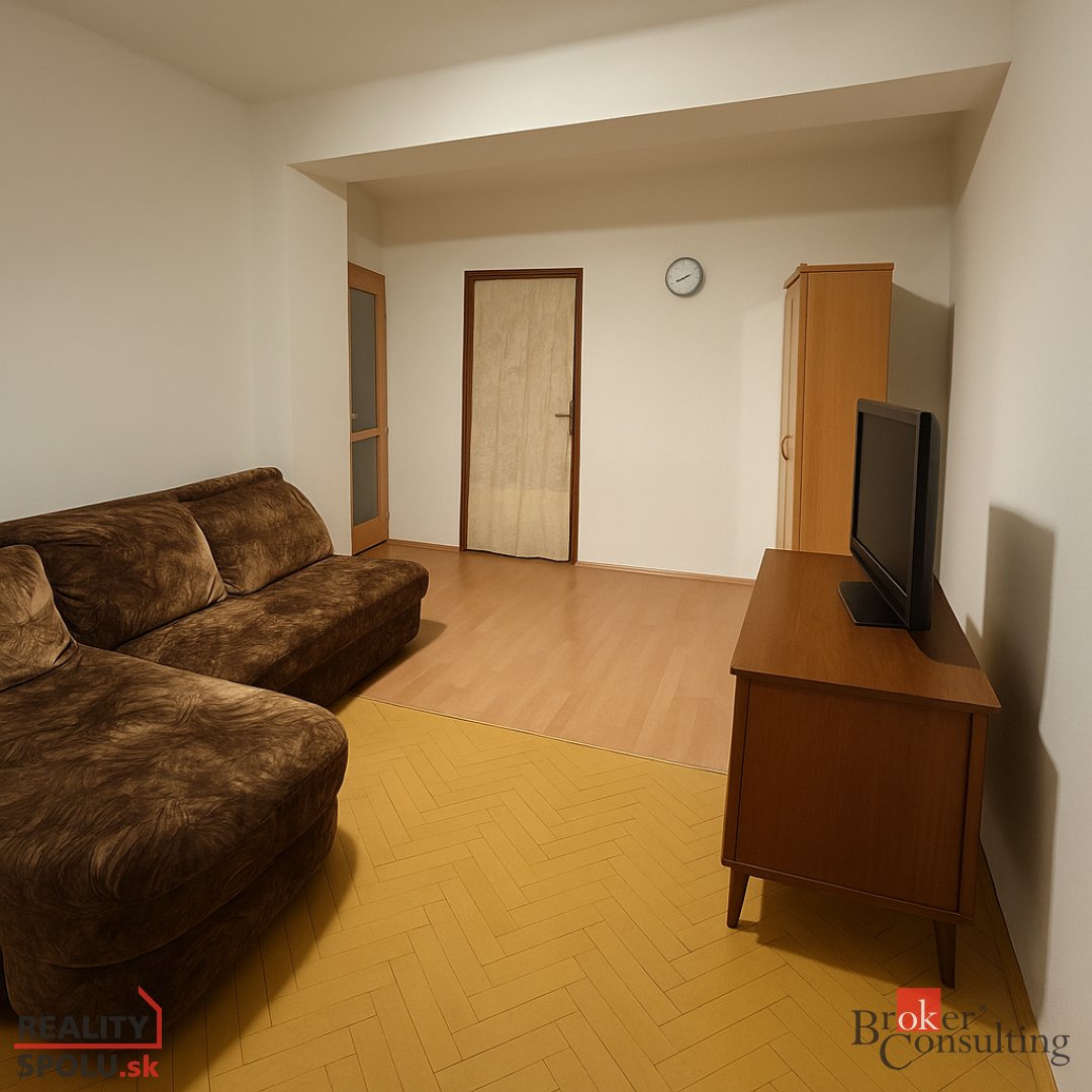 2 izbový byt v centre mesta na predaj - 2