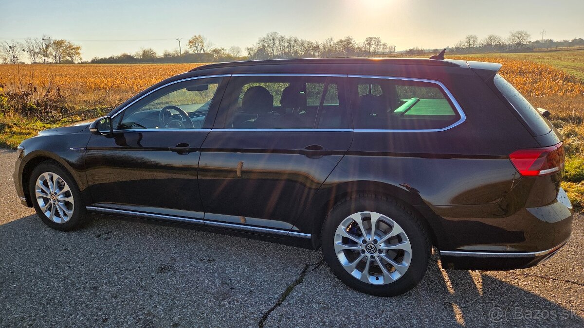 Volkswagen Passat Variant GTE - Benzín - elektro - 2