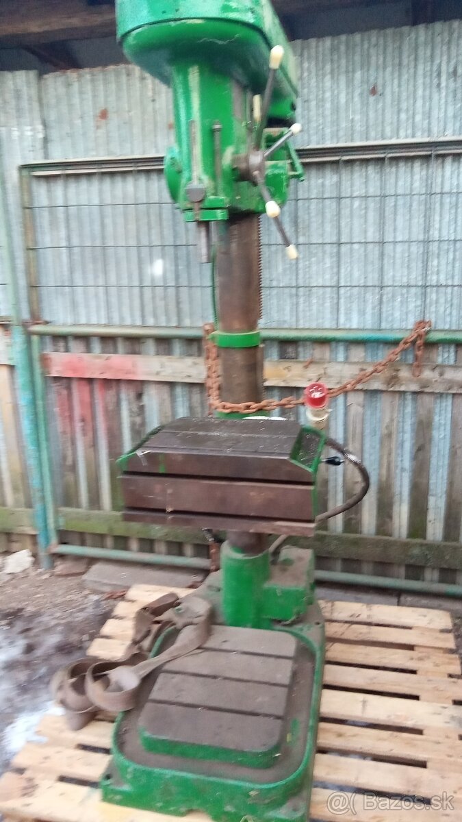 Stlpova vŕtačka - 2