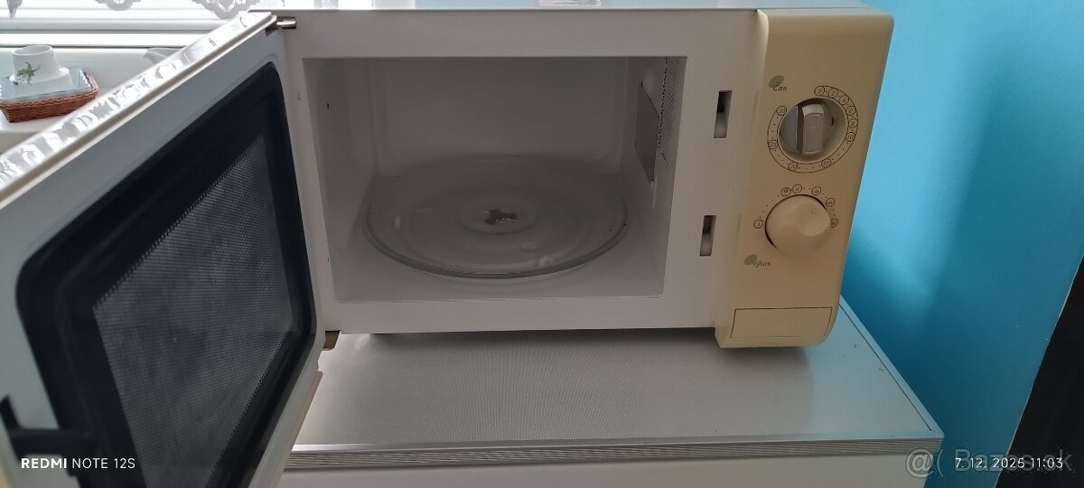 Mikrovlnka na predaj - 2