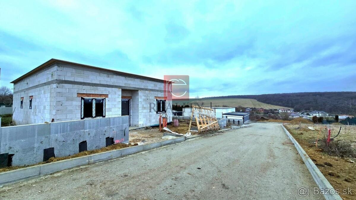 NA PREDAJ rodinný dom, NITRA - 2