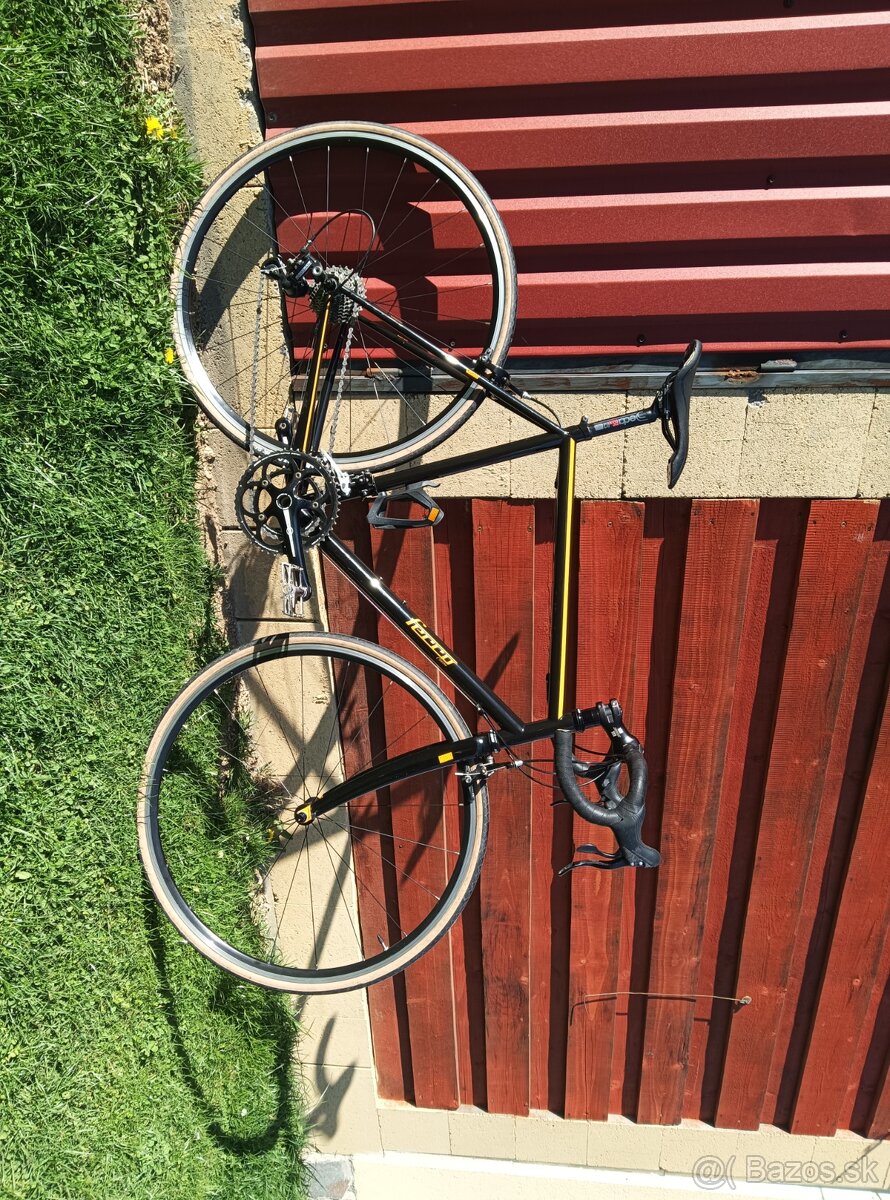 Predám taliansky oceľový cesťák Ferro - 2