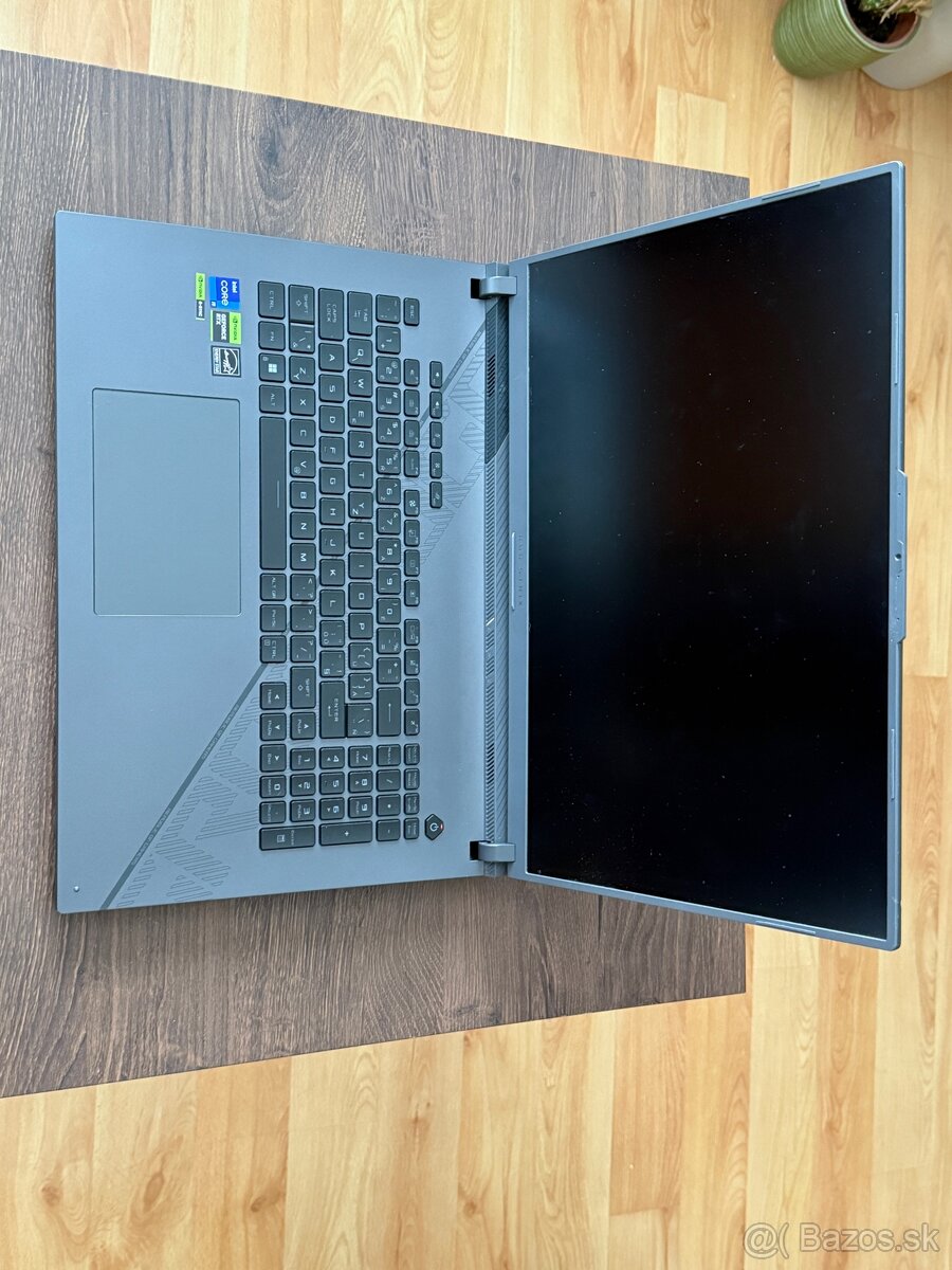 ASUS ROG Strix G18 - 2