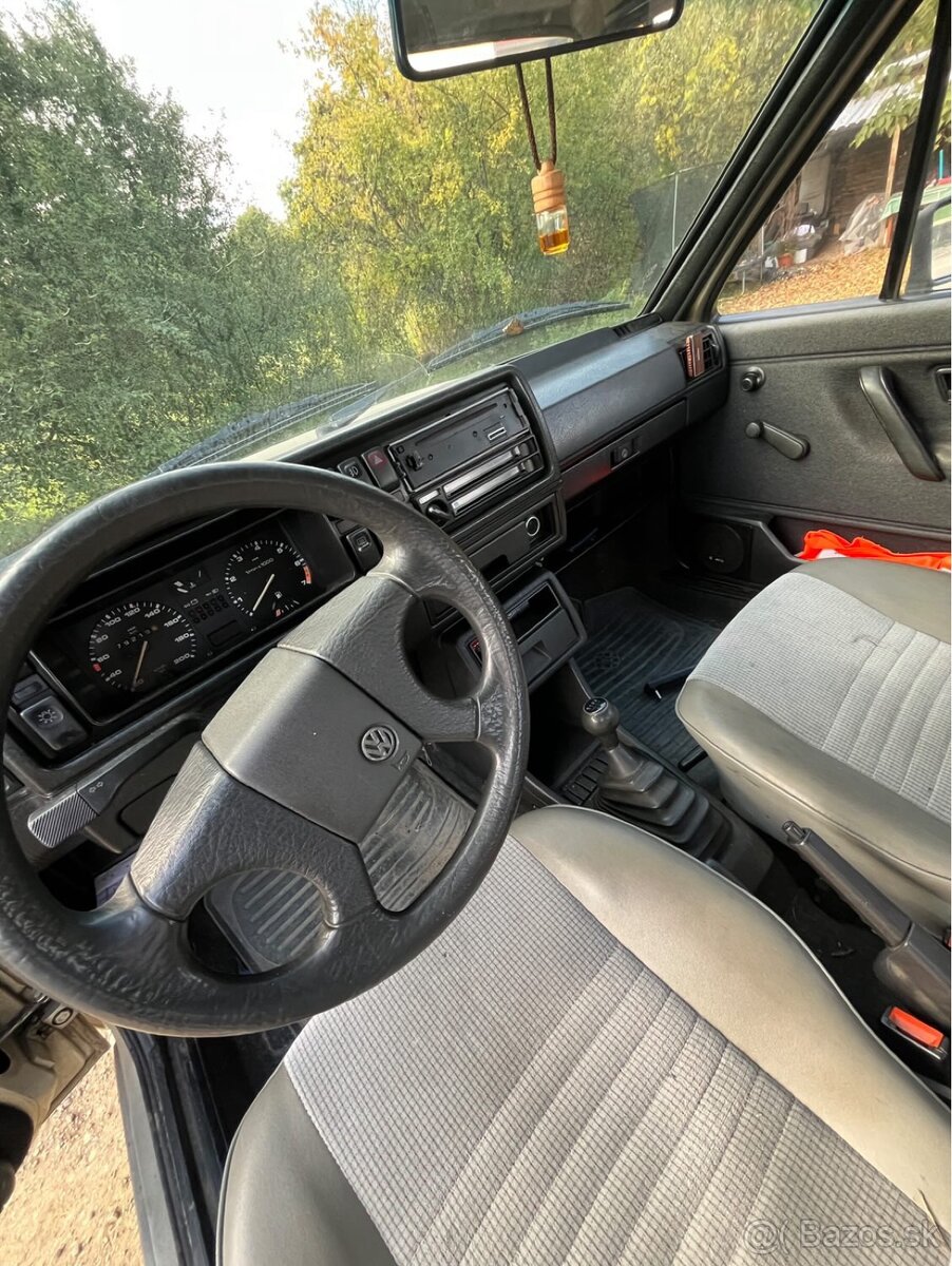 Predám interiér Jetta mk2 golf mk2 5dver - 2