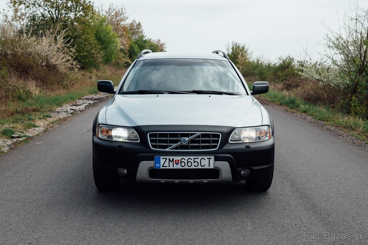 Volvo XC70 2.4 D5 (Cross Country) - 2