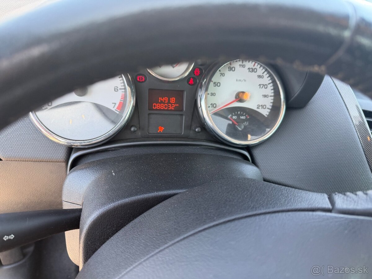 Peugeot 207 1.6 THP 5FX - 2