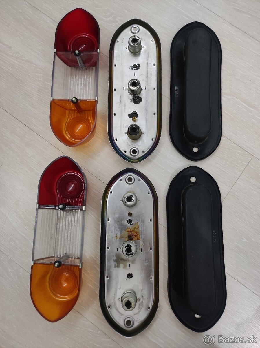 Zadné svetlá škoda 1202 - 2