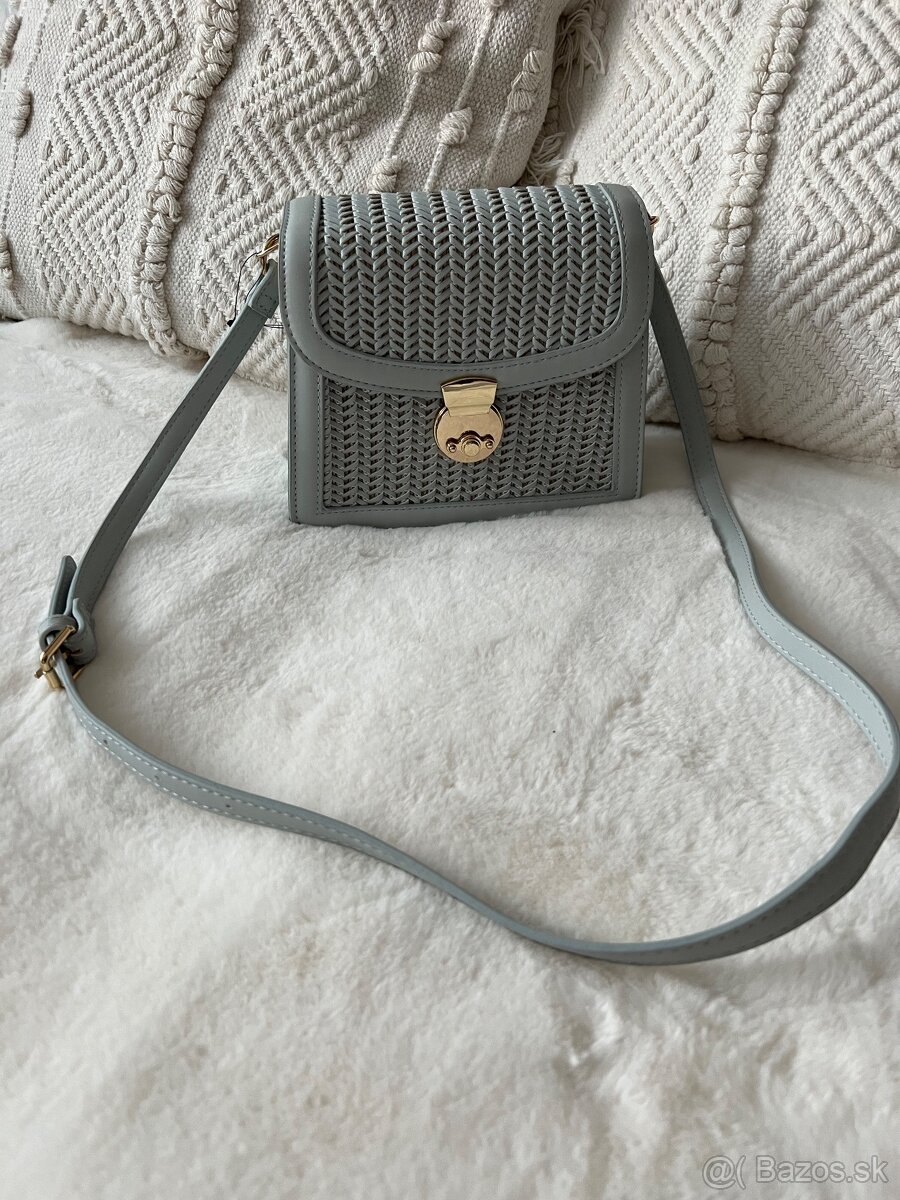 Kabelka cez plece - 2