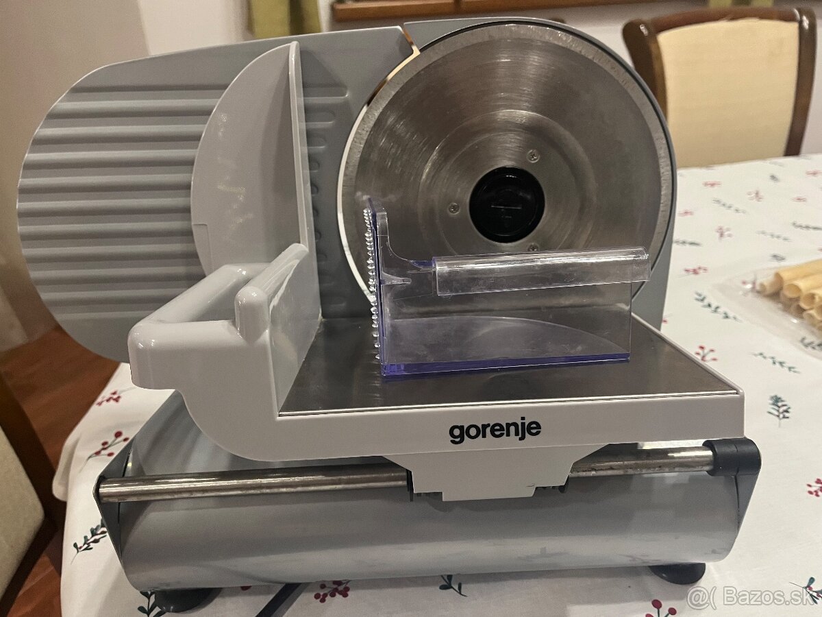 Elektrický krájač Gorenje R606E - 2