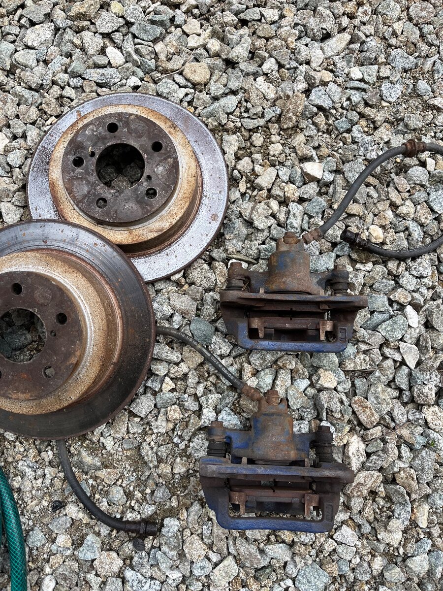 Brzdy Subaru Forester - 2