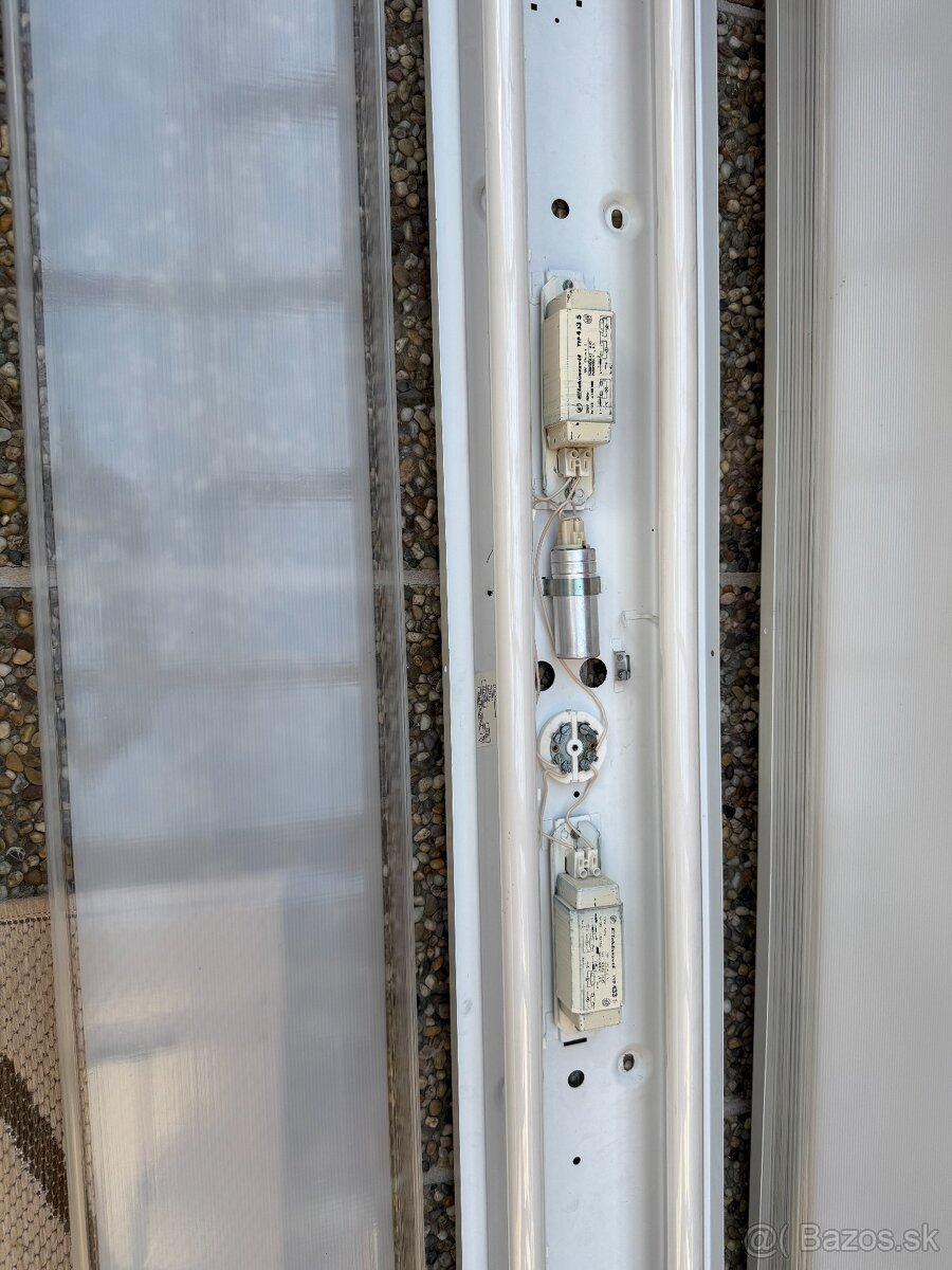 Neónové svietidlo - 2