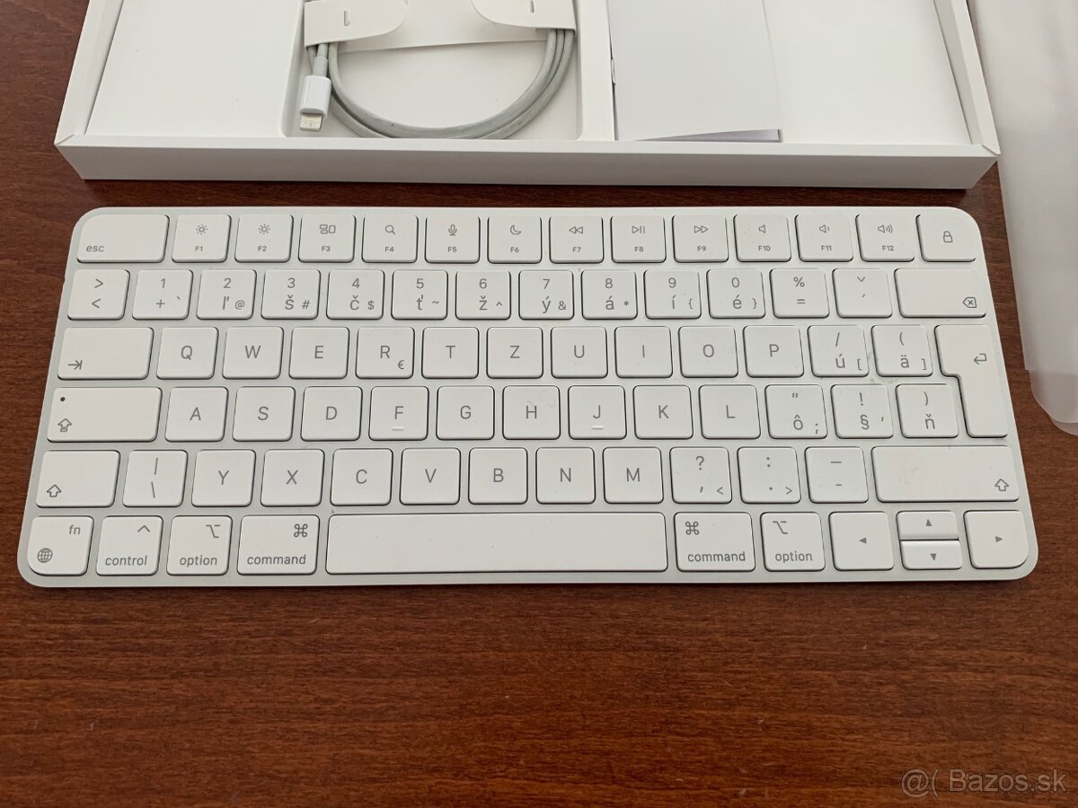 Apple Magic Keyboard BT - 2
