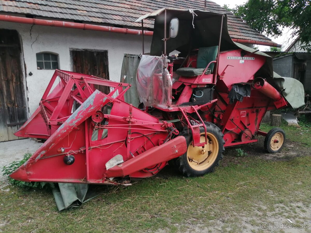 Predám kombajn Massey Ferguson - 2