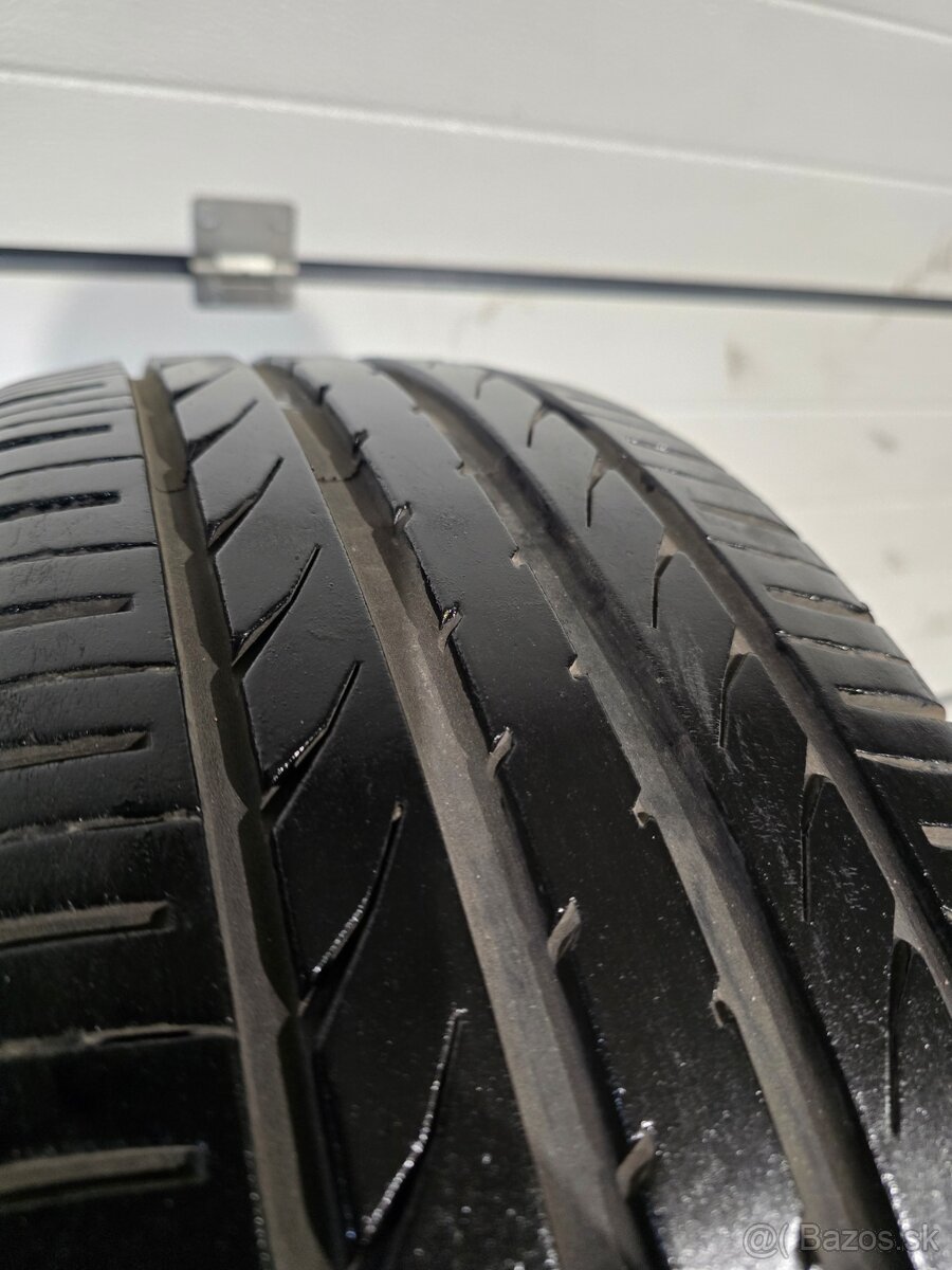 Letné Pneu Toyo 215/50 R18 - 2