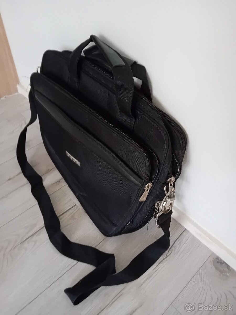 Tasla na notebook - 2