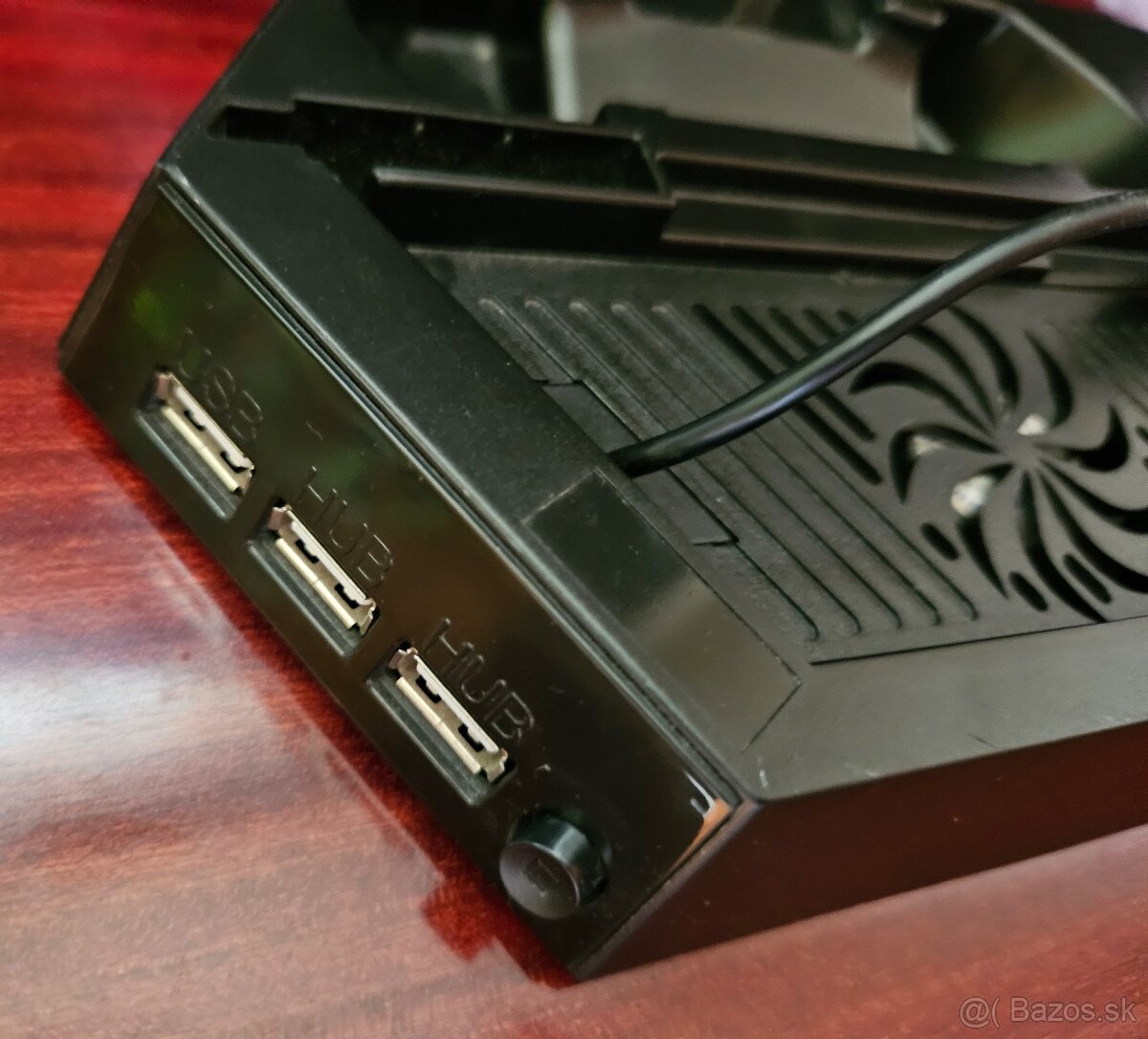 Dobíjacia a chladiaca stanica pre Ps4 Fat / Ps4 Pro - 2