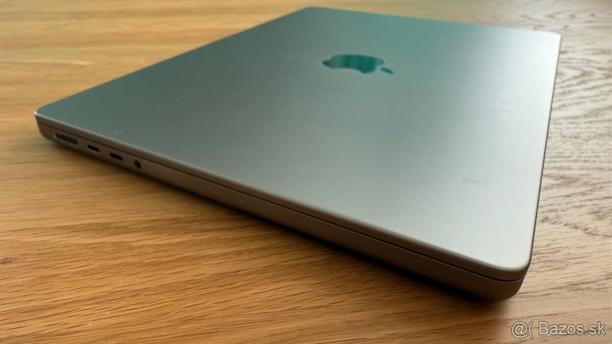 Predám MacBook Pro M1 14" (2021) - 2