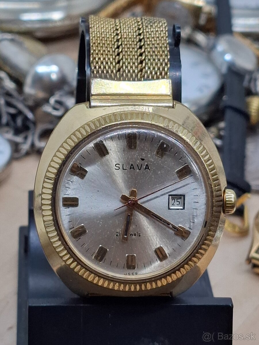 Predám funkčné pánske náramkové hodinky SLAVA 21 Jewels 28 € - 2